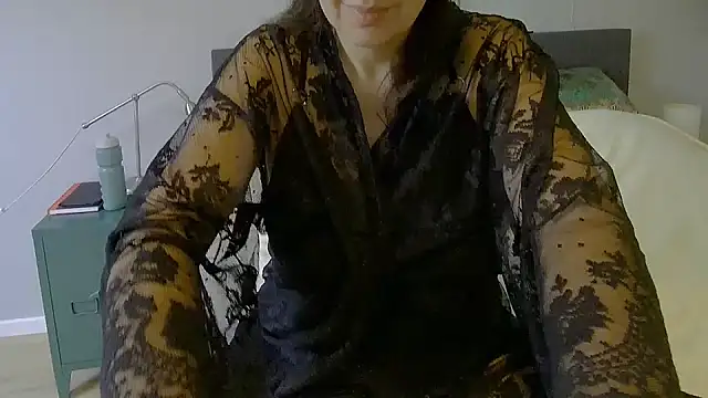 Ella Next Door online show from 12-31-24, 12:57