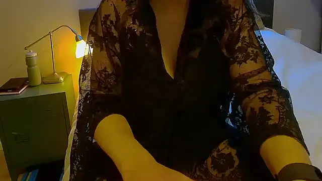 Ella Next Door online show from 01-15-25, 10:02