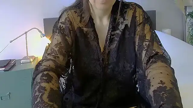 Ella Next Door online show from 01-17-25, 11:27