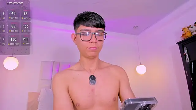CodyTwink online show from 05-02-26, 10:37