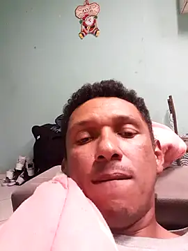 Snapshot of Bahia555 chatting on 01-10-25, 01:10 Bahia555 online show from 01-10-25, 01:10