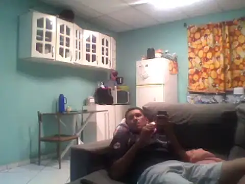 Snapshot of Bahia555 chatting on 01-15-25, 01:56 Bahia555 online show from 01-15-25, 01:56