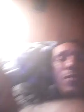 Snapshot of Bahia555 chatting on 11-15-25, 03:04 Bahia555 online show from 11-15-25, 03:04