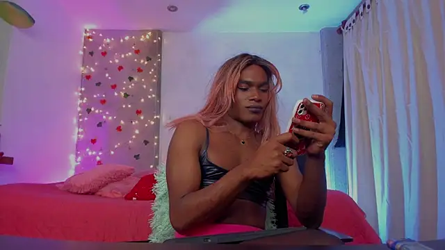 Snapshot of blackbarbietrans chatting on 01-11-25, 12:55 blackbarbietrans online show from 01-11-25, 12:55