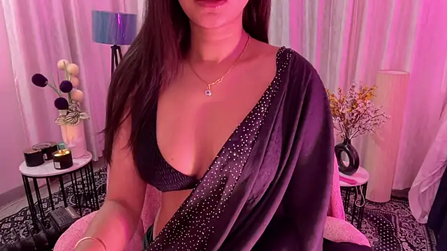 Snapshot of Unique-Beauty chatting on 01-27-25, 01:41 Unique-Beauty online show from 01-27-25, 01:41