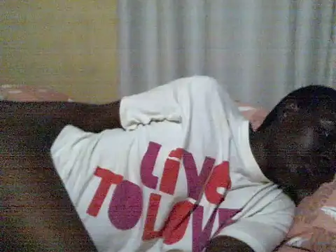 Snapshot of ara_bella chatting on 10-28-25, 10:45 ara bella online show from 10-28-25, 10:45