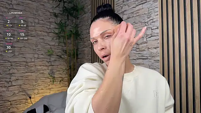 NattyFierros online show from 12-23-25, 06:22