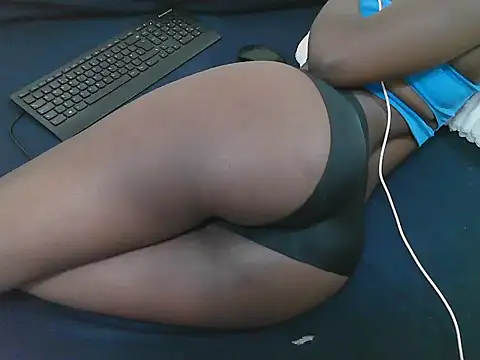 lella-0 online show from 01-14-26, 08:09