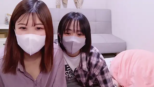 Snapshot of ManaMi-maru chatting on 12-15-24, 11:23 ManaMi-maru online show from 12-15-24, 11:23