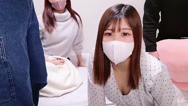 Snapshot of ManaMi-maru chatting on 12-18-24, 01:56 ManaMi-maru online show from 12-18-24, 01:56
