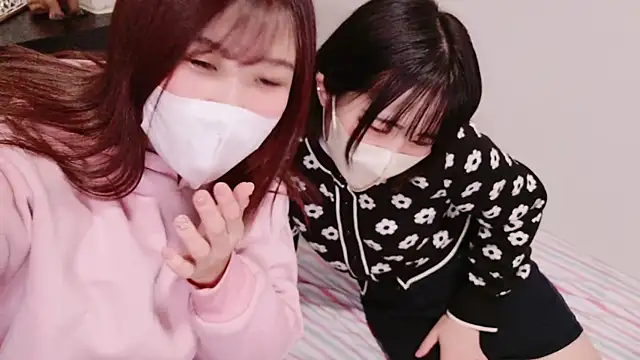Snapshot of ManaMi-maru chatting on 12-30-24, 11:15 ManaMi-maru online show from 12-30-24, 11:15