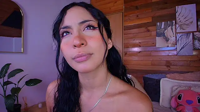 amber curly online show from 05-13-26, 08:06