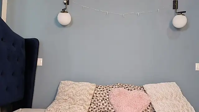 AnnaMaee online show from 03-19-26, 07:01