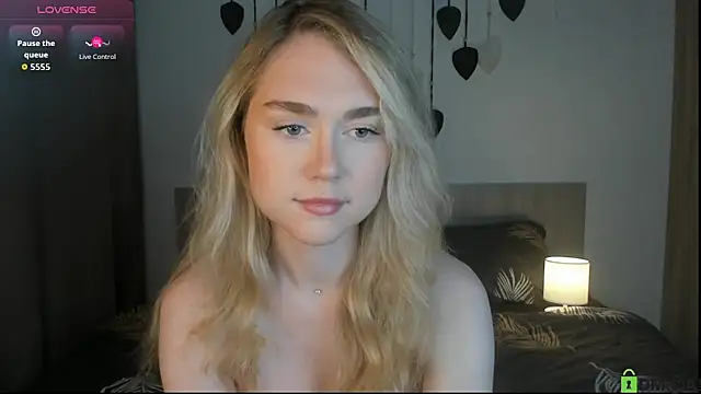 TheVanessaMaes online show from 10-24-25, 07:21