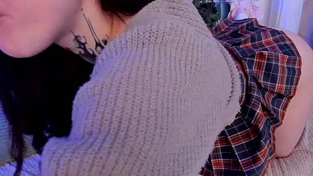 Snapshot of vergillhell chatting on 01-16-25, 06:25 vergillhell online show from 01-16-25, 06:25