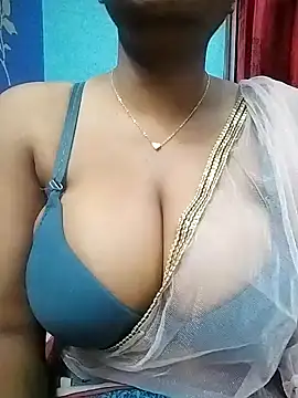 Snapshot of Nancy-22 chatting on 01-27-25, 06:41 Nancy-22 online show from 01-27-25, 06:41