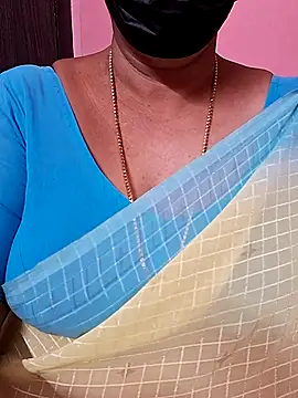 ananya956 online show from 09-28-25, 04:01