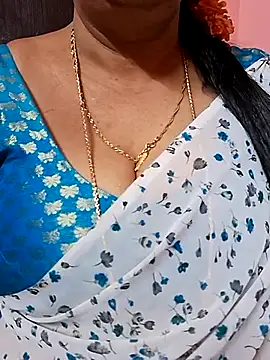 ananya956 online show from 01-17-26, 04:00