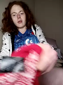 Snapshot of kinkyginger23 chatting on 12-28-24, 06:08 kinkyginger23 online show from 12-28-24, 06:08