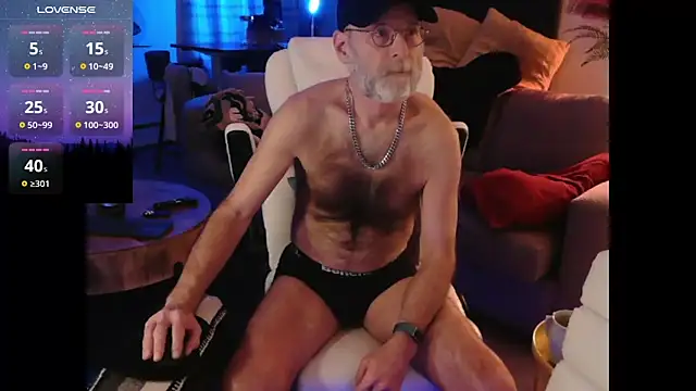 Towndude123 online show from 02-08-25, 06:22