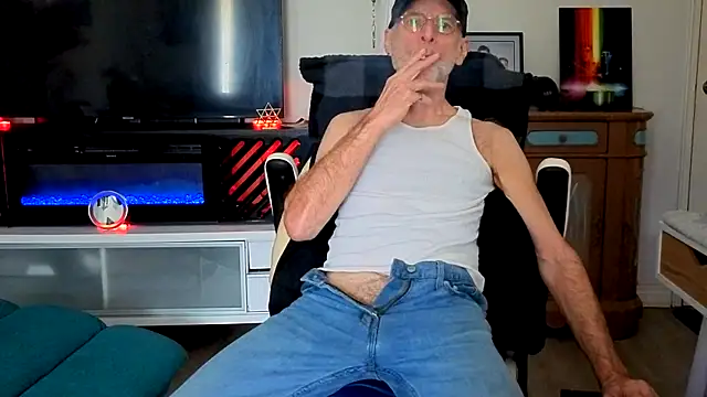 Towndude123 online show from 05-07-26, 03:28