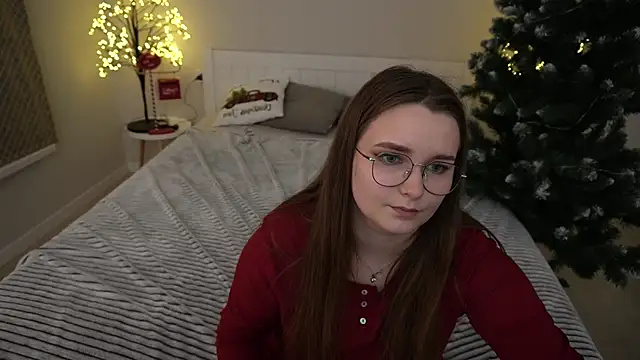 MagicPeachh  online show from 12-09-24, 08:23