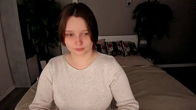 Snapshot of MagicPeachh_ chatting on 09-25-25, 06:17 MagicPeachh online show from 09-25-25, 06:17