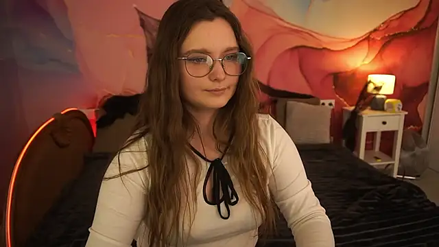 Snapshot of MagicPeachh_ chatting on 10-27-25, 07:12 MagicPeachh online show from 10-27-25, 07:12