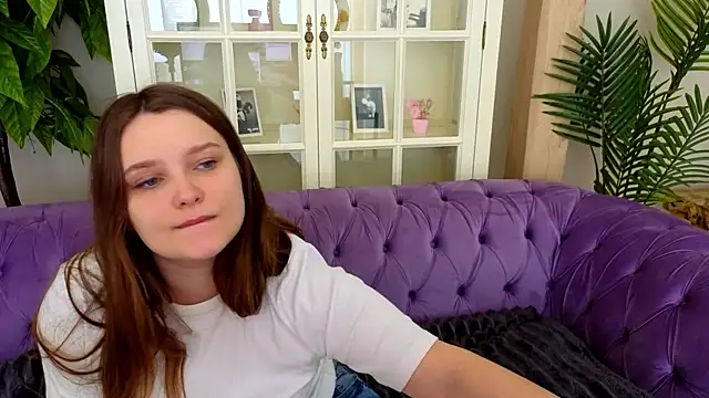 MagicPeachh  online show from 05-06-26, 05:35