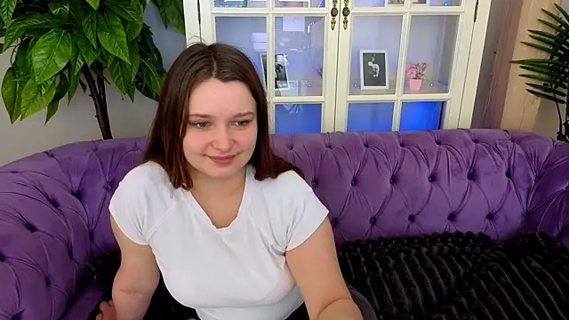 MagicPeachh  online show from 05-07-26, 05:46