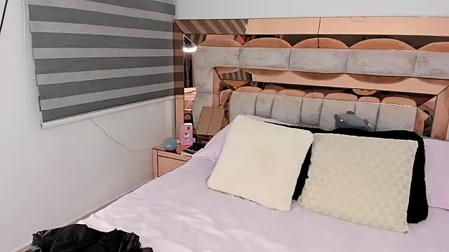 CamiiLovers online show from 09-11-25, 12:44