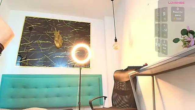 Bella salvatore online show from 11-13-25, 08:41