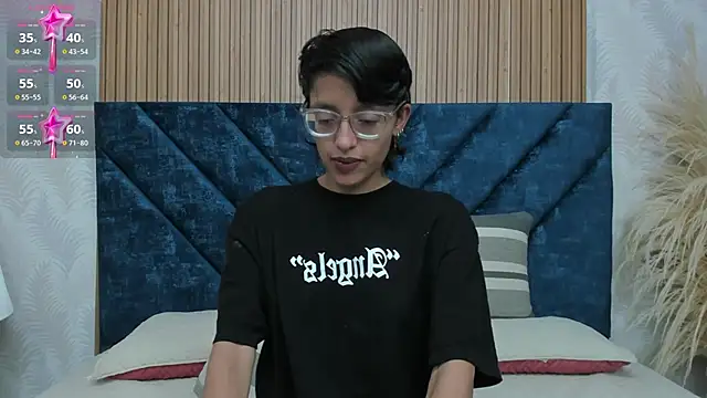 Snapshot of Marge_lasander chatting on 01-03-25, 01:27 Marge lasander online show from 01-03-25, 01:27