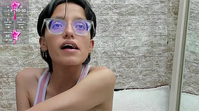 Snapshot of Marge_lasander chatting on 01-19-25, 05:15 Marge lasander online show from 01-19-25, 05:15