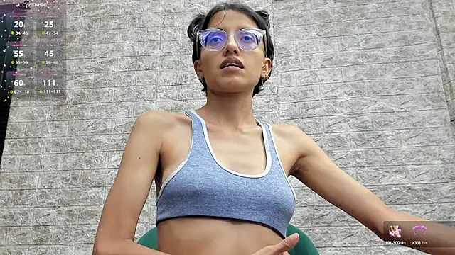 Snapshot of Marge_lasander chatting on 02-01-25, 04:56 Marge lasander online show from 02-01-25, 04:56