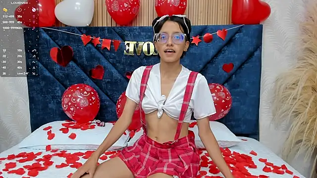 Snapshot of Marge_lasander chatting on 02-14-25, 05:09 Marge lasander online show from 02-14-25, 05:09