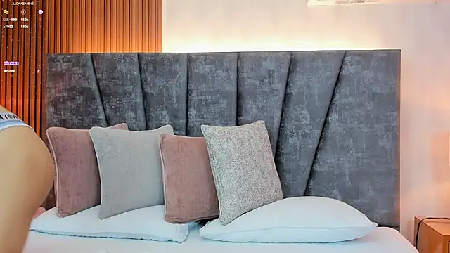 Snapshot of Marge_lasander chatting on 03-12-25, 01:25 Marge lasander online show from 03-12-25, 01:25