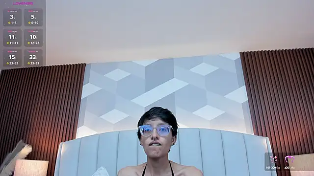 Snapshot of Marge_lasander chatting on 10-07-25, 01:58 Marge lasander online show from 10-07-25, 01:58