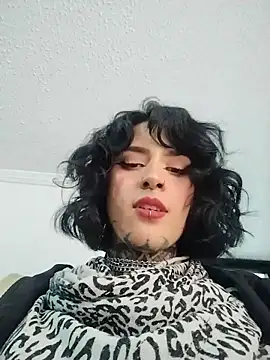 taaylor33 online show from 02-13-26, 08:38