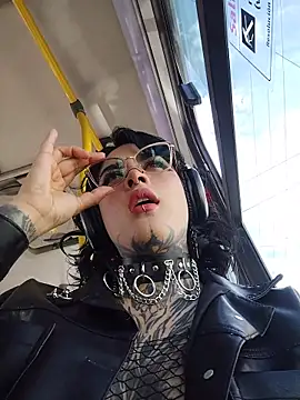 taaylor33 online show from 03-11-26, 08:37