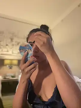 HaileyBaldwin online show from 03-06-25, 09:53