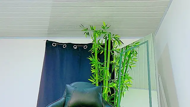 scarlet-jonesx online show from 11-27-25, 08:55