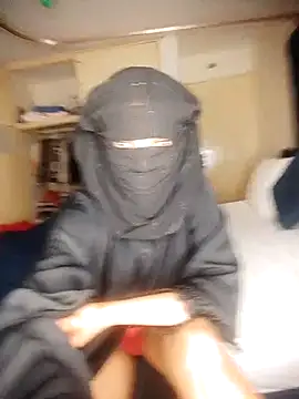 Snapshot of Hot-zeenah chatting on 02-12-25, 03:38 Hot-zeenah online show from 02-12-25, 03:38