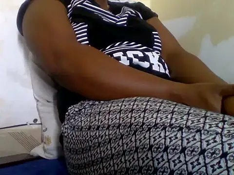 Snapshot of Hot-zeenah chatting on 10-01-25, 07:36 Hot-zeenah online show from 10-01-25, 07:36