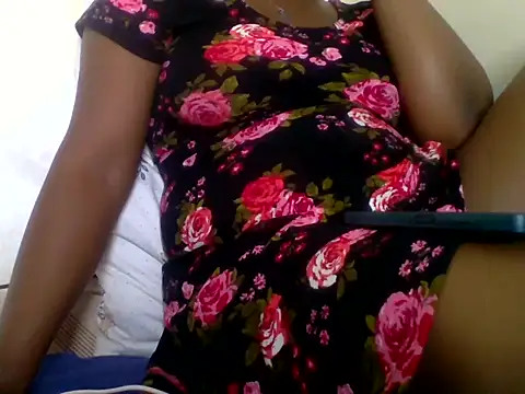 Snapshot of Hot-zeenah chatting on 11-01-25, 08:16 Hot-zeenah online show from 11-01-25, 08:16