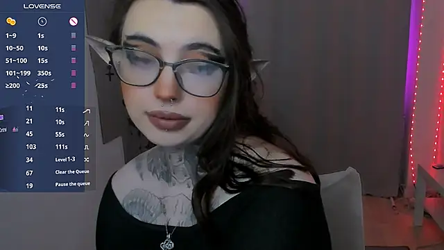 Dixi Pixi  online show from 11-13-25, 05:50