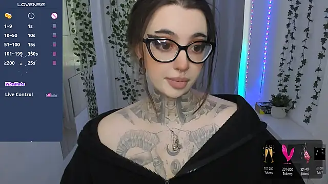 Dixi Pixi  online show from 05-14-26, 05:36