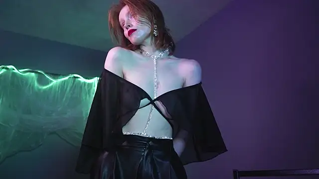 ginger hugs online show from 12-20-24, 10:11