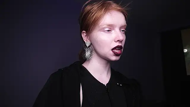 ginger hugs online show from 12-28-24, 10:13