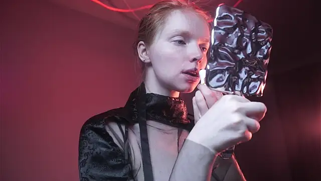 ginger hugs online show from 10-02-25, 10:06